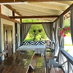 Lucky House Villa Slawske