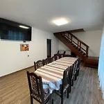 Lucky House Villa *
