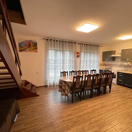 Lucky House Villa